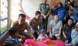 gambar_2025-02-27_112019056 Gubernur Jambi Al Haris melaunching pelaksanaan program nasional Makan Bergizi Gratis atau MBG di Provinsi Jambi, Senin (17/02/2025) pagi. Foto : Istimewa