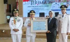 gambar_2025-03-08_225001634 SERTIJAB WALI KOTA - Gubernur Al Haris Perkuat Sinergi dengan Pemerintah Kota Jambi, Senin (3/3/2025) pagi.