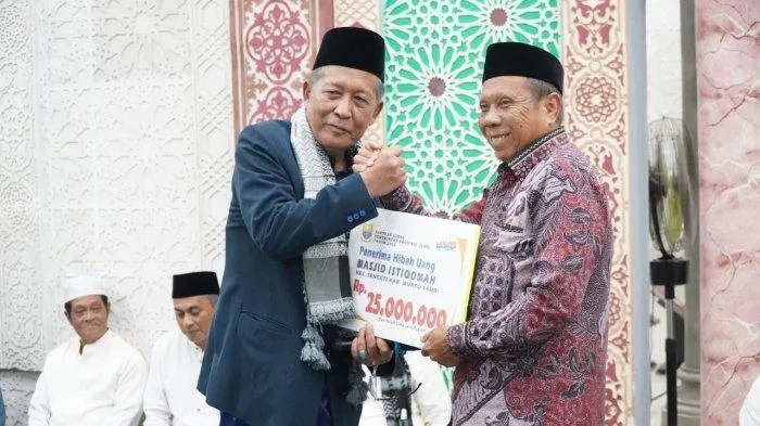SAFARI RAMADAN - Wakil Gubernur Jambi Abdullah Sani melakukan Safari Ramadhan bersama Pemerintah dan Masyarakat Kabupaten Muaro Jambi, Senin (3/3/2025) malam.